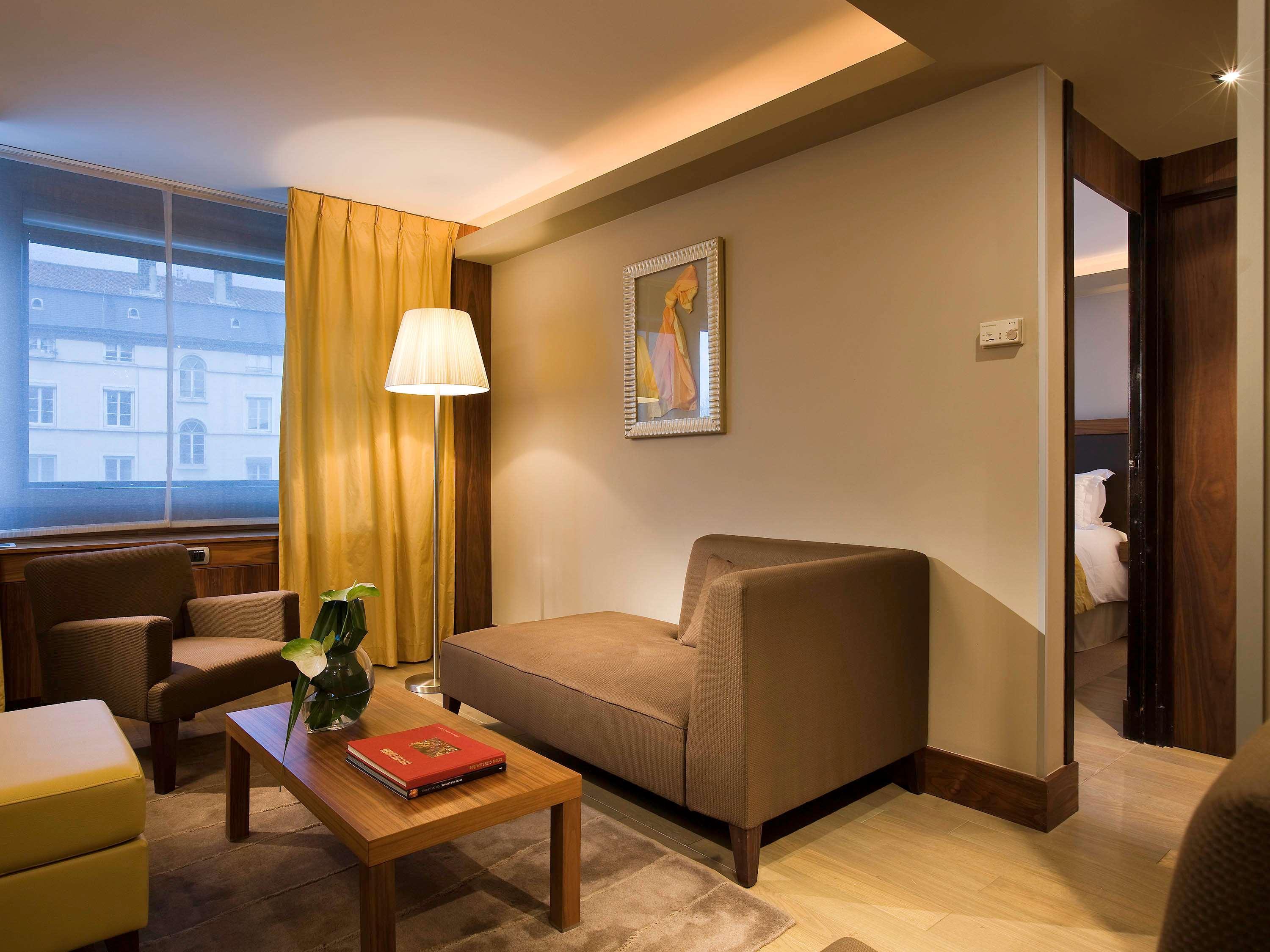 Готель Sofitel Lyon Bellecour Екстер'єр фото A suite at the hotel