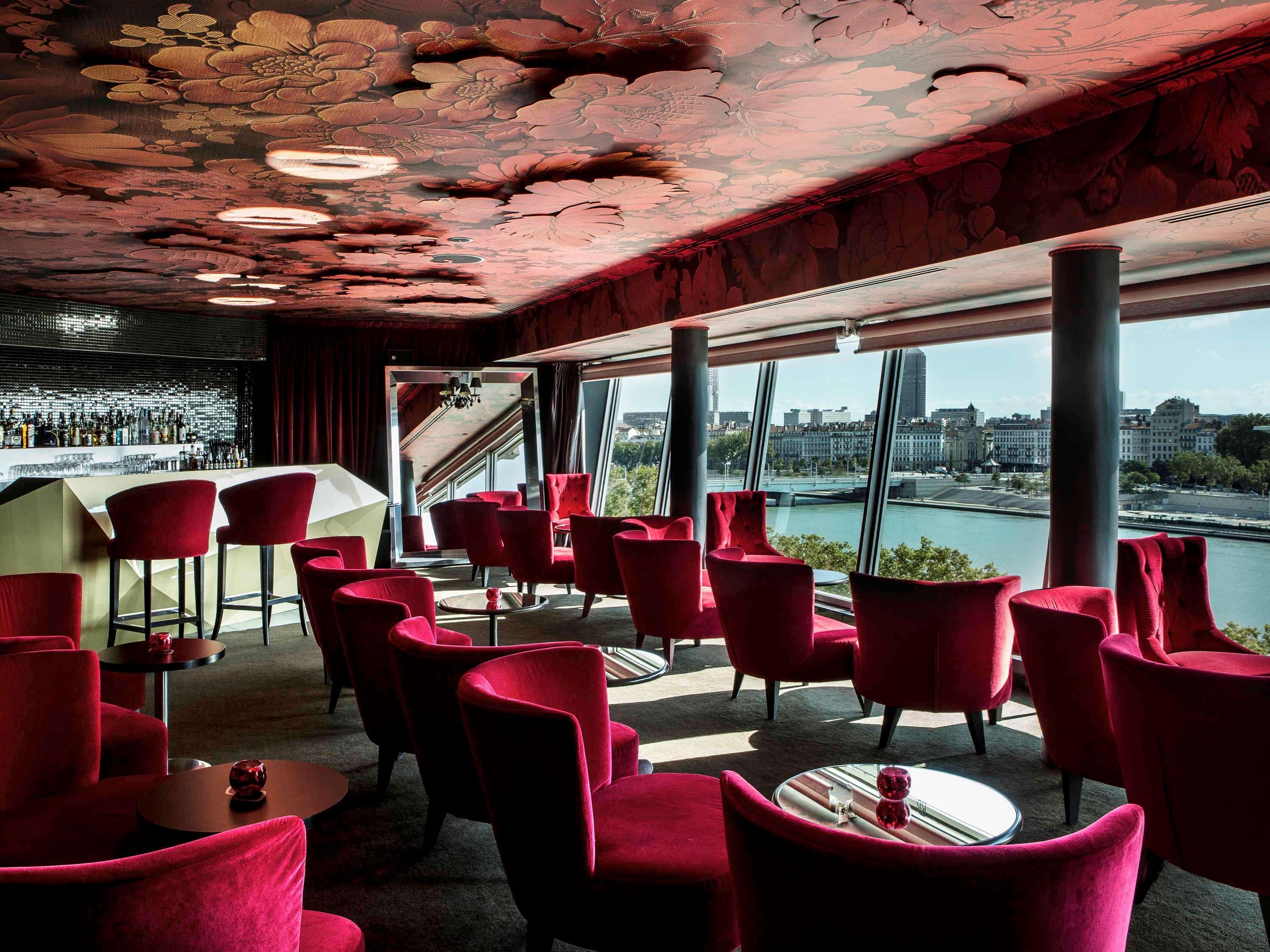 Готель Sofitel Lyon Bellecour Екстер'єр фото The bar at the 101 bar