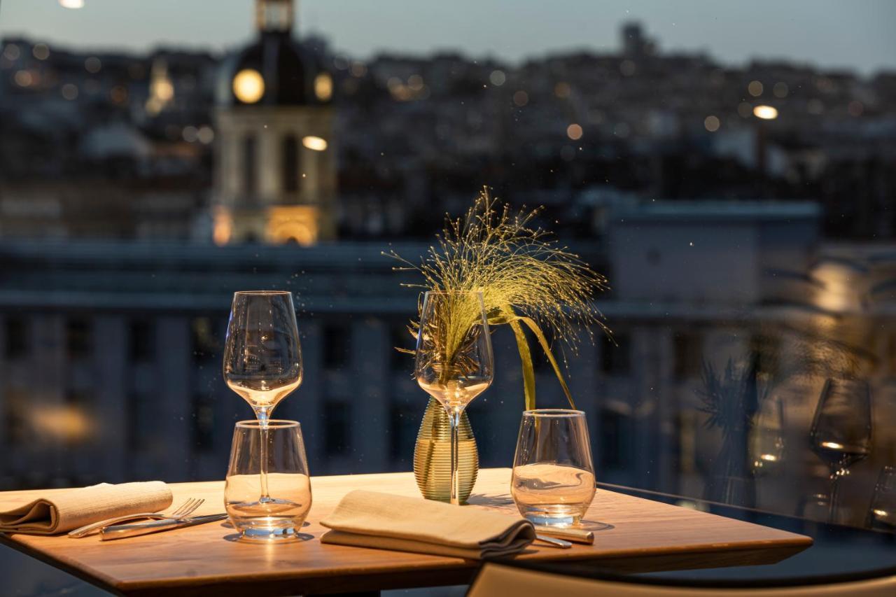 Готель Sofitel Lyon Bellecour Екстер'єр фото Restaurant 1728