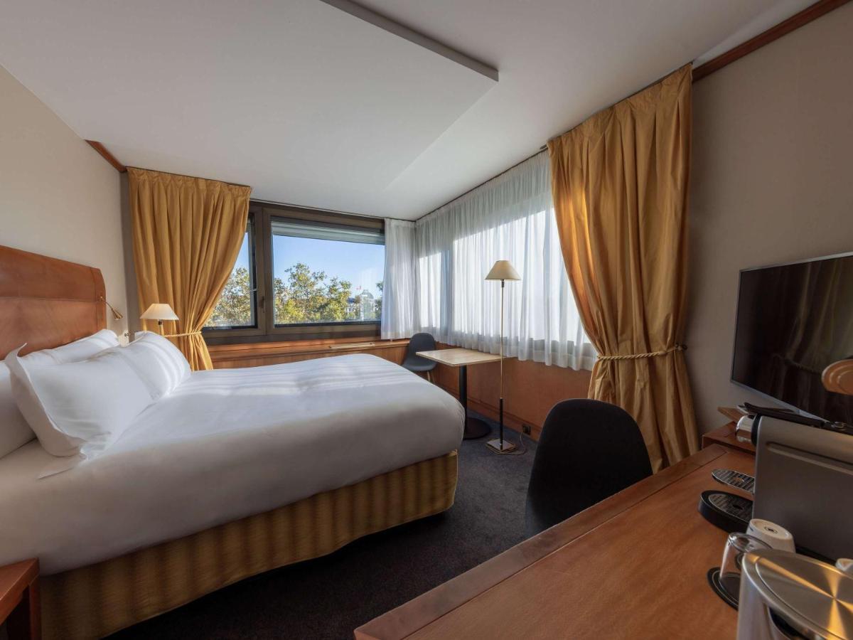 Готель Sofitel Lyon Bellecour Екстер'єр фото A room at the hotel