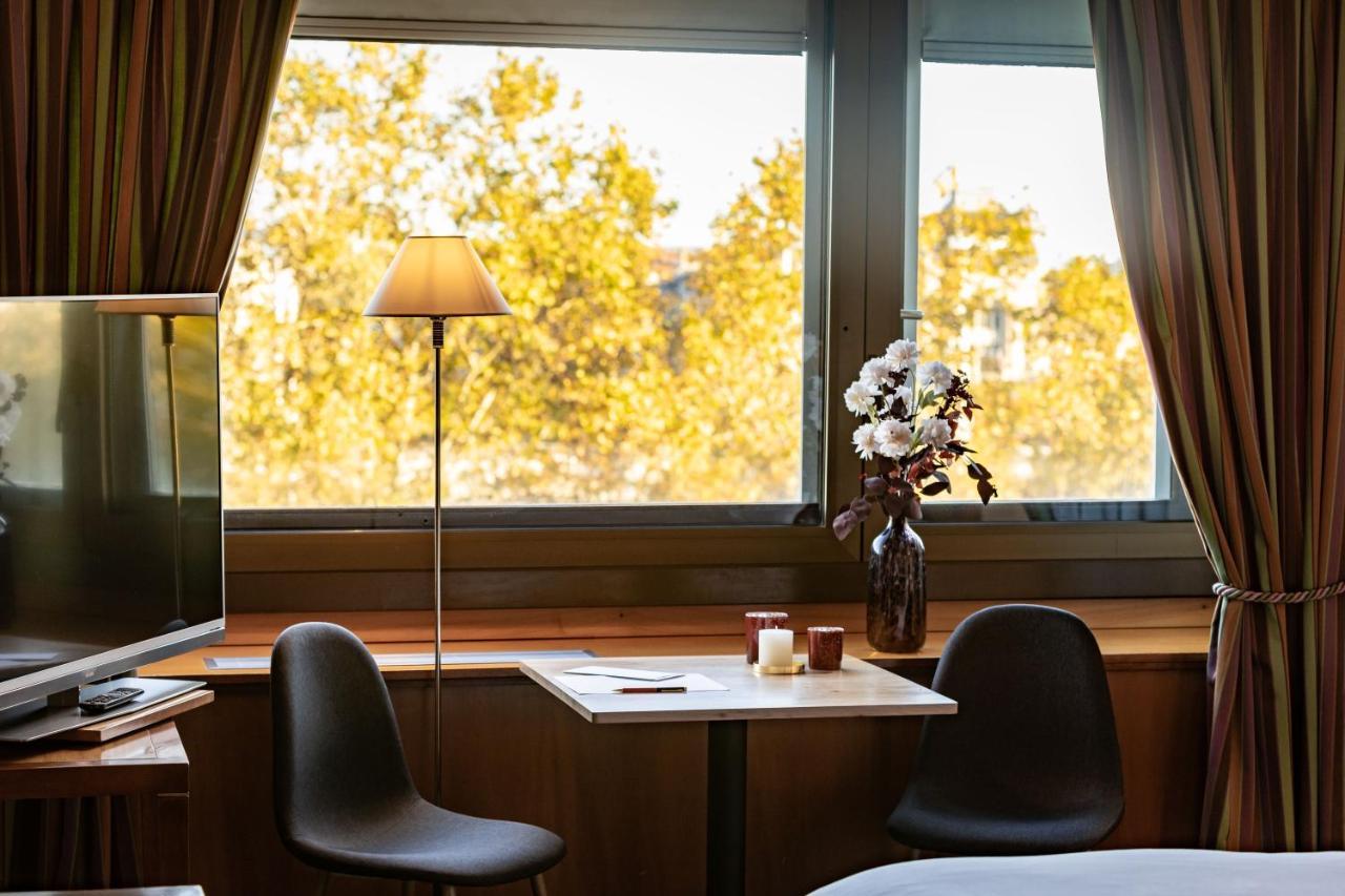 Готель Sofitel Lyon Bellecour Екстер'єр фото A room at the hotel